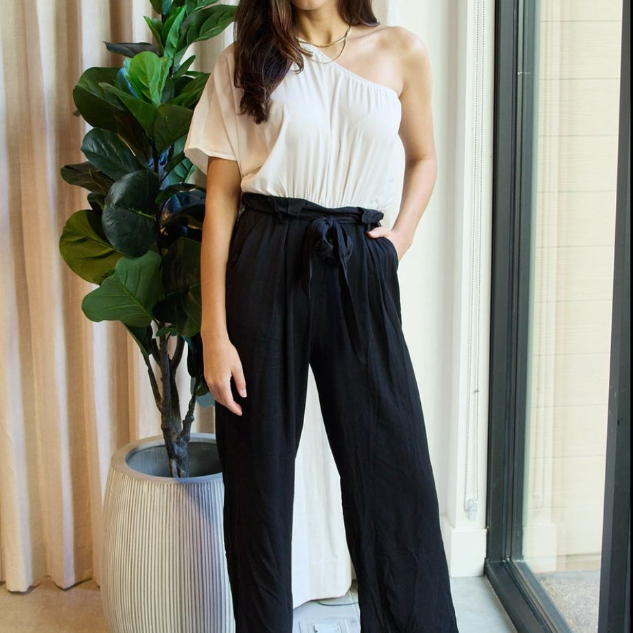 Dress Day Marvelous in Manhattan One-Shoulder Jumpsuit in White/Black